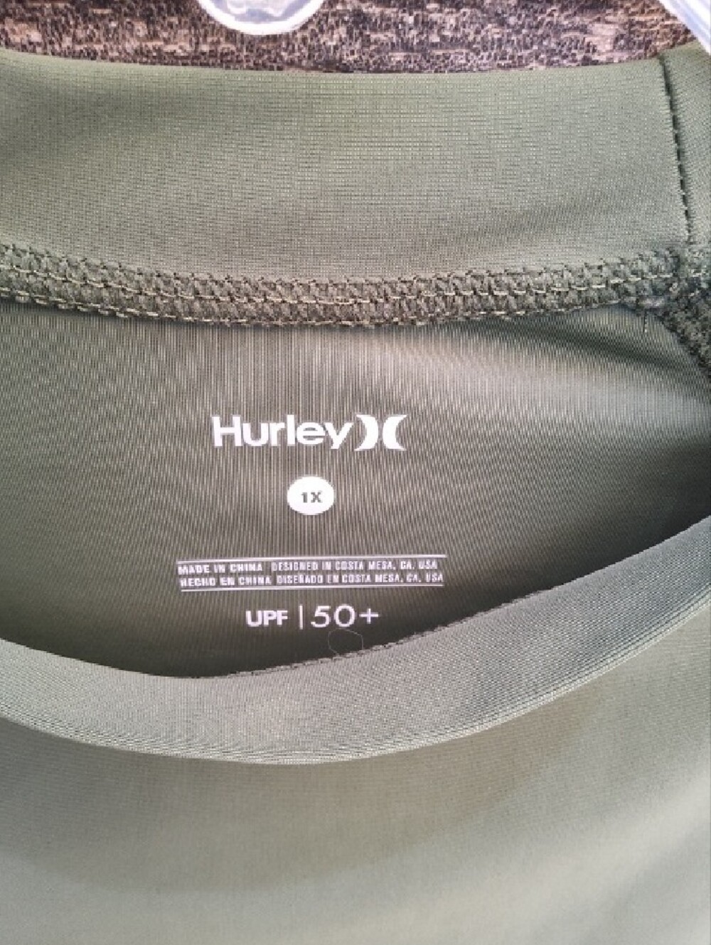 Hurley Green Rashguard Long Sleeved Size 1X - Picture 3 of 8